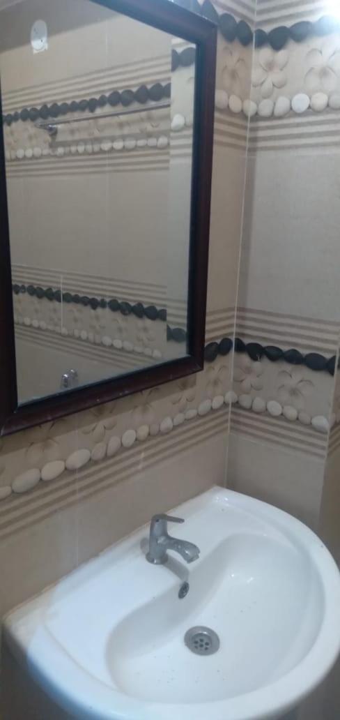 Hotel Ns Vijay Shesha Mahal Tiruvannāmalai Esterno foto